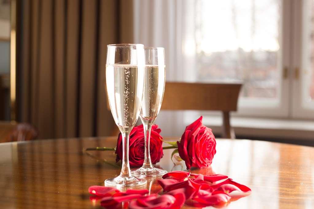 טמפרה Radisson Blu Grand Hotel Tammer שירותים תמונה